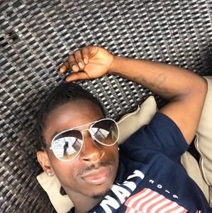 Meet your Posher, Eric